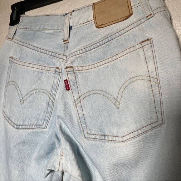 Women's LEVIS JEANS SMALL - Picture 7 of 8